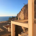 D'hote - Vue Au Mont Saint-clair