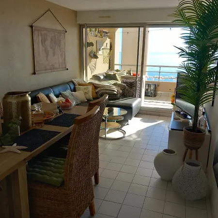 Homestay szállás D'hote - Vue Au Mont Saint-clair