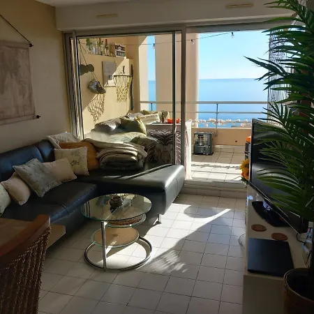 D'hote - Vue Au Mont Saint-clair *